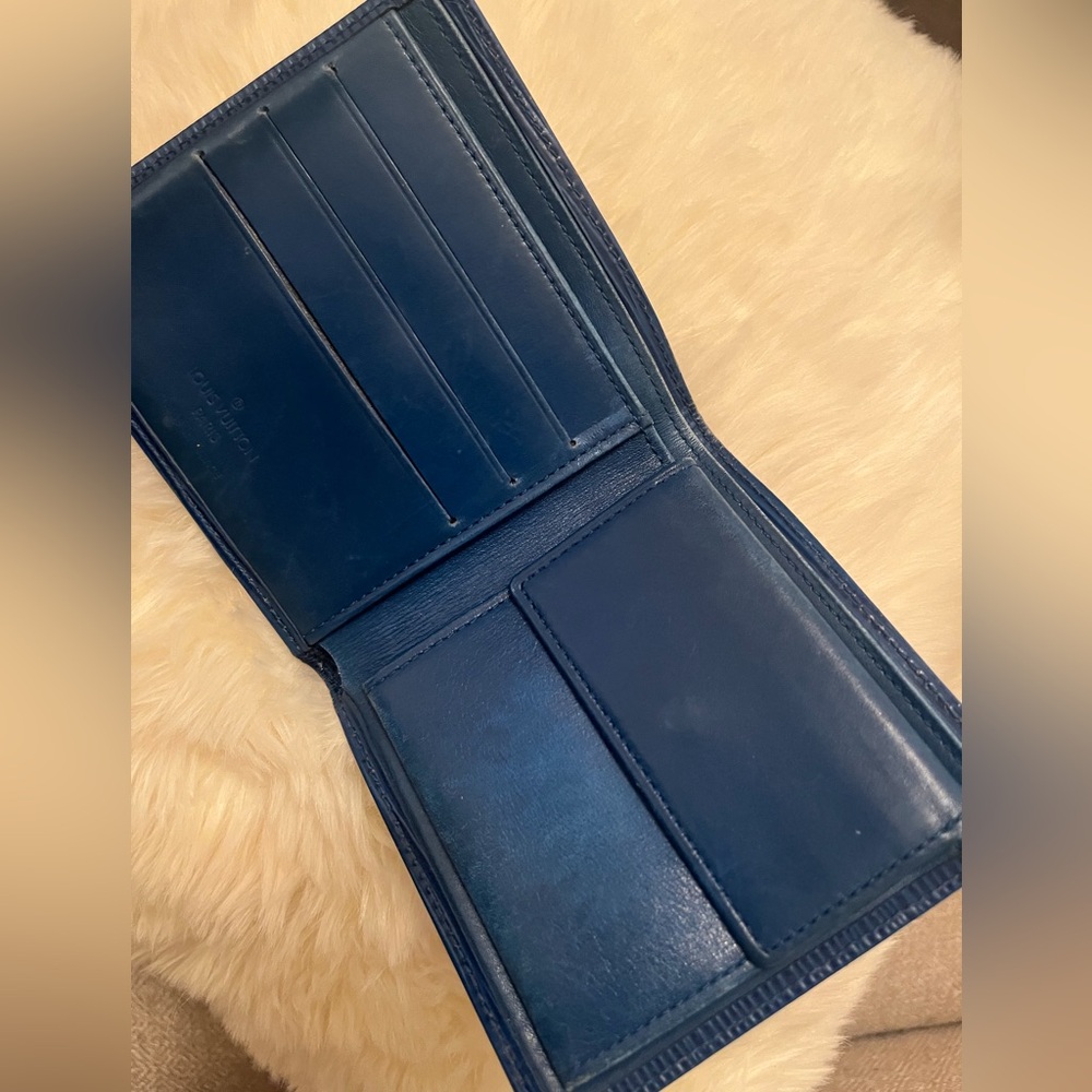 Louis Vuitton Epi Wallet - Picture 3 of 6